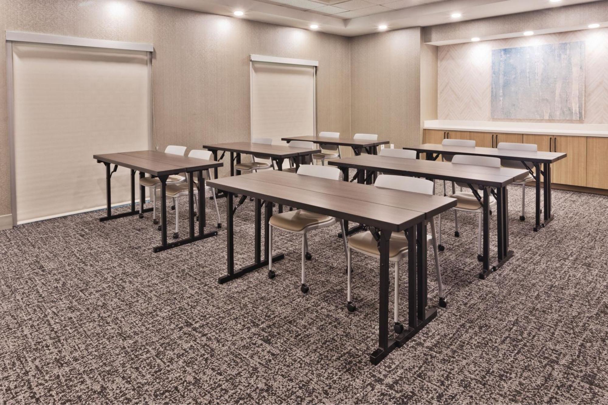 Springhill Suites Birmingham Colonnade Экстерьер фото