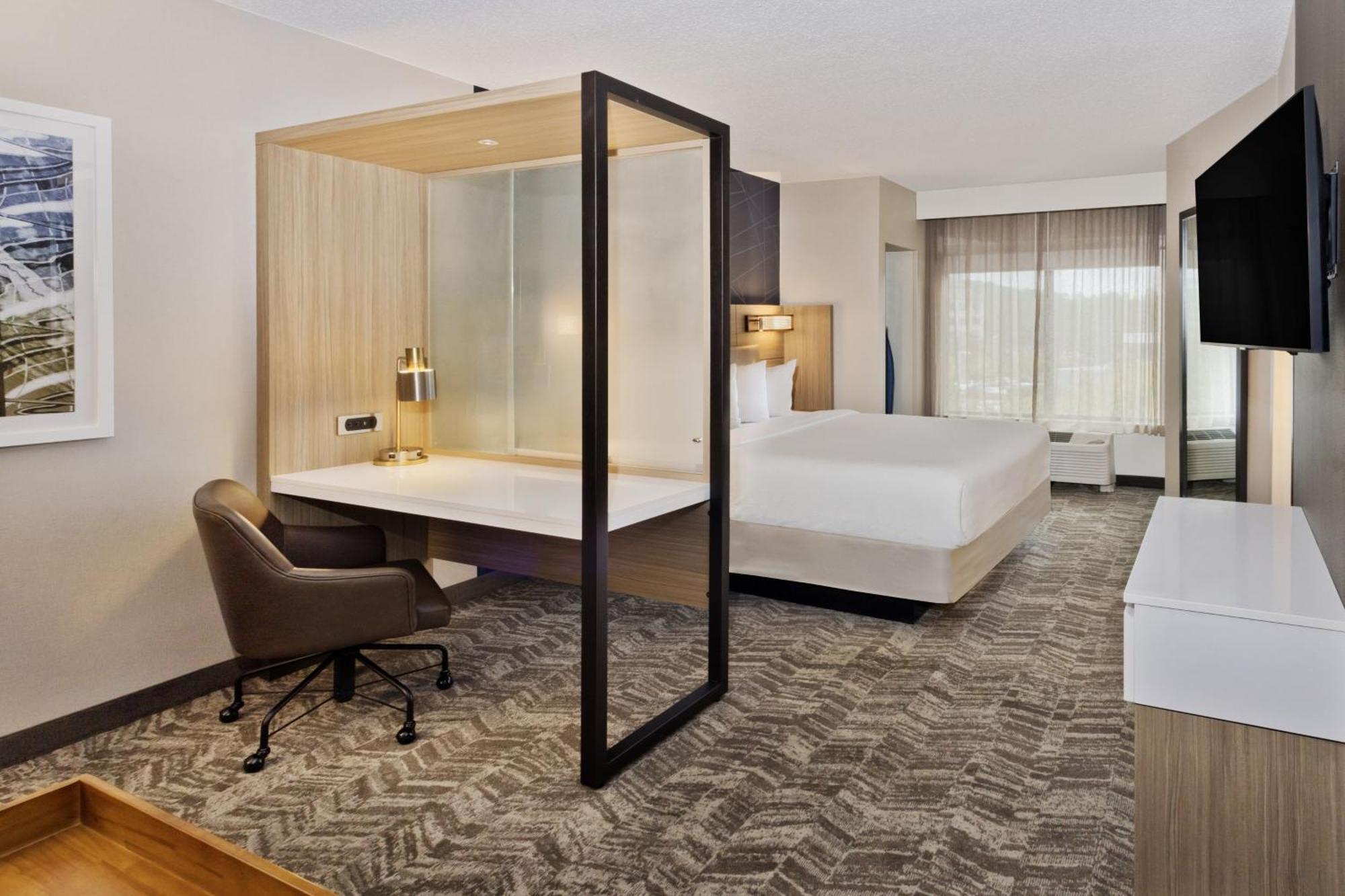 Springhill Suites Birmingham Colonnade Экстерьер фото