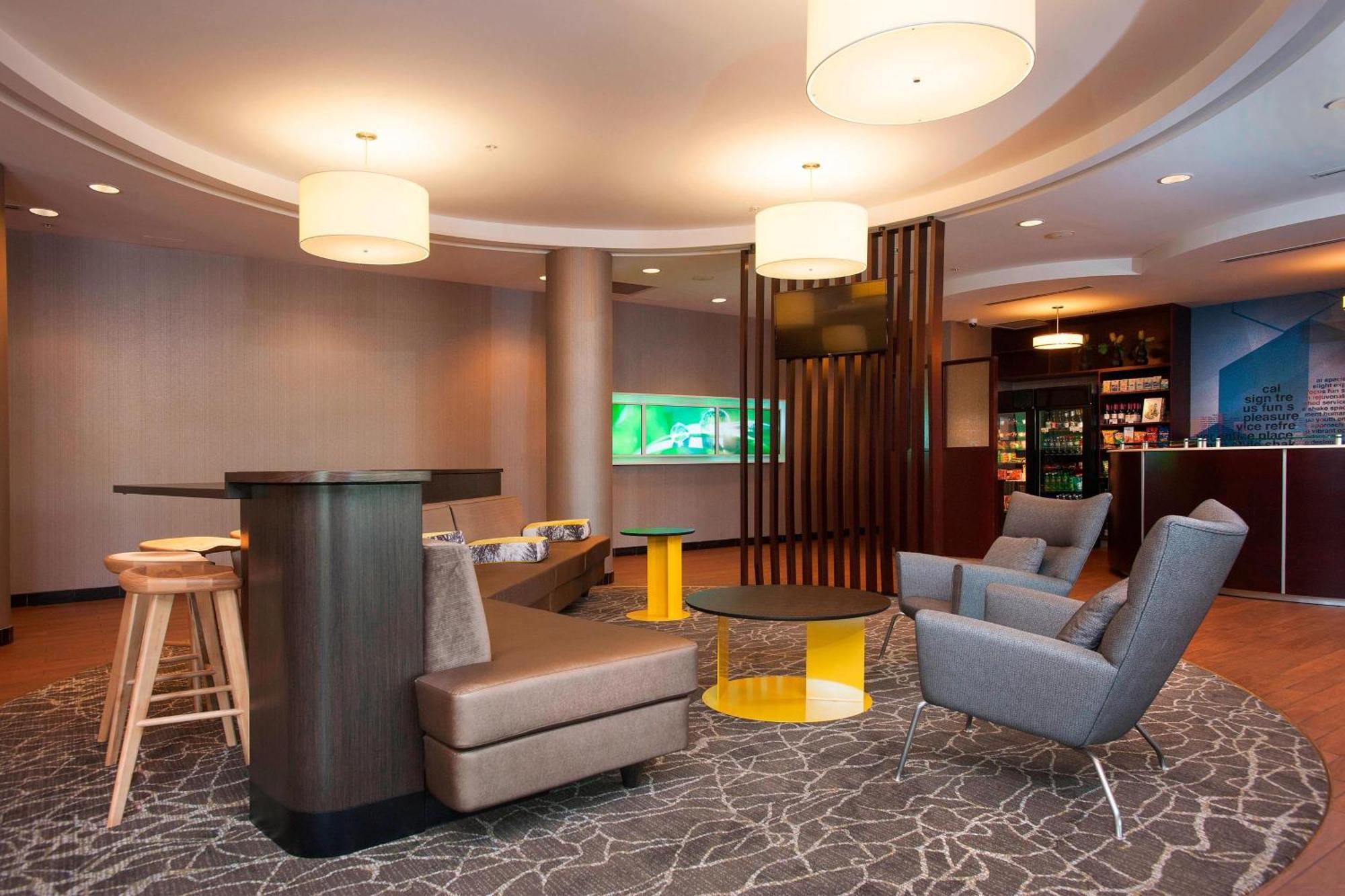 Springhill Suites Birmingham Colonnade Экстерьер фото