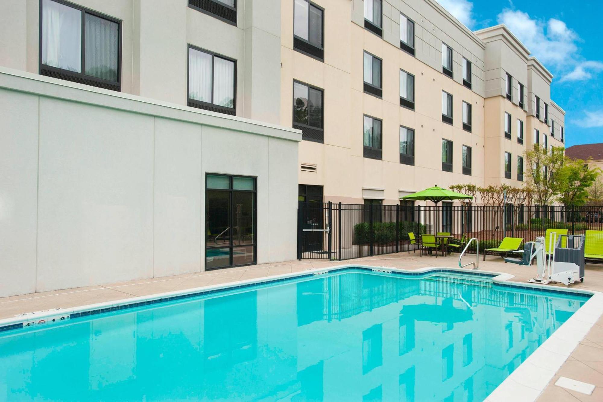 Springhill Suites Birmingham Colonnade Экстерьер фото