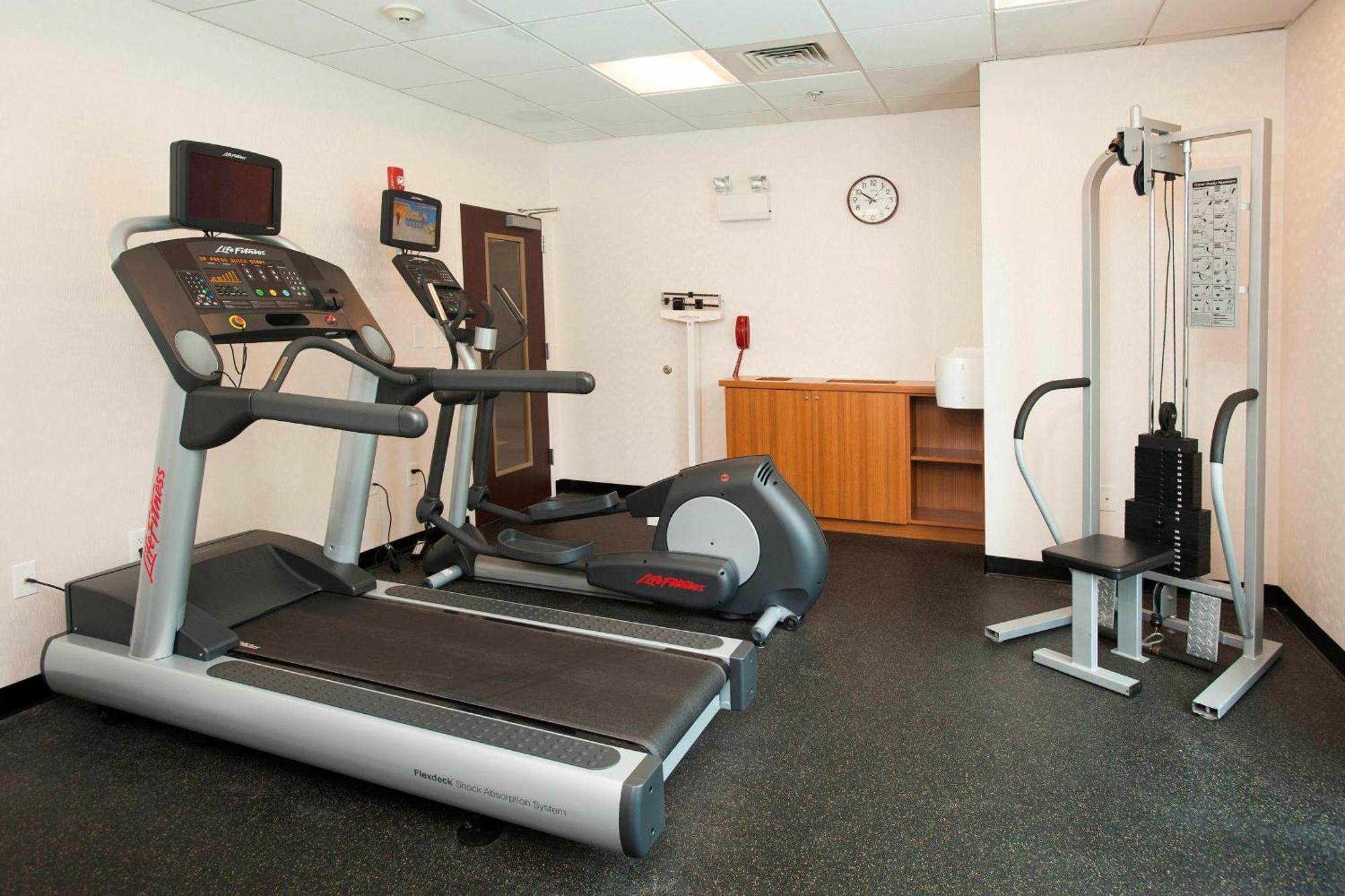 Springhill Suites Birmingham Colonnade Экстерьер фото
