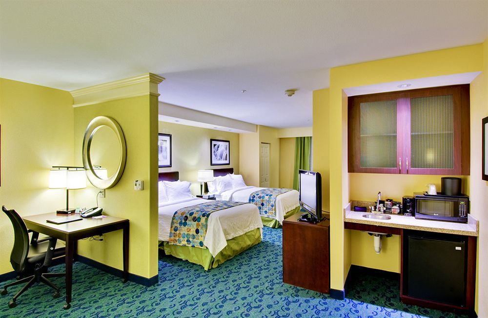 Springhill Suites Birmingham Colonnade Экстерьер фото