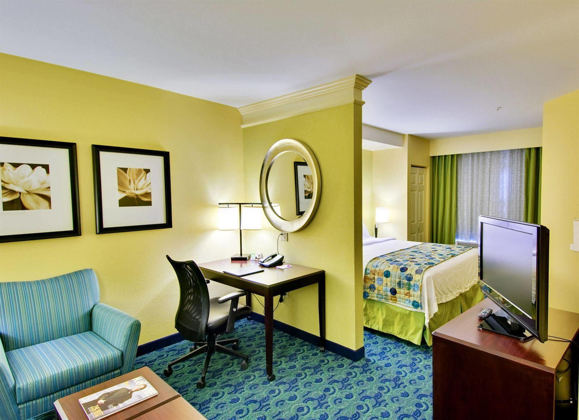 Springhill Suites Birmingham Colonnade Экстерьер фото